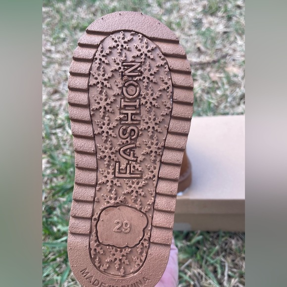 SOLD- Sold- Cozy Toddler Girls Boots - Picture 2 of 10